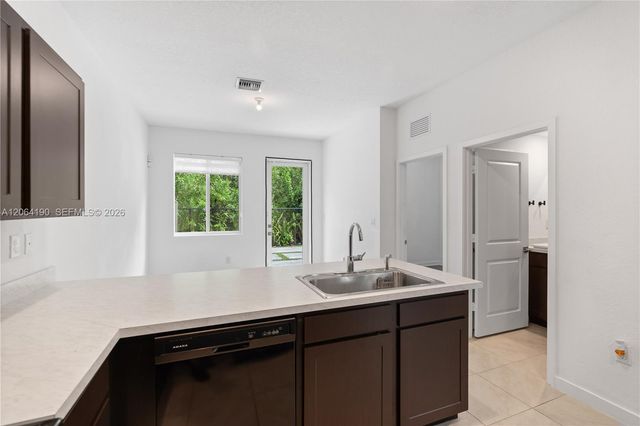1385 NW 208th Terrace 1385, Miami Gardens, FL 33169