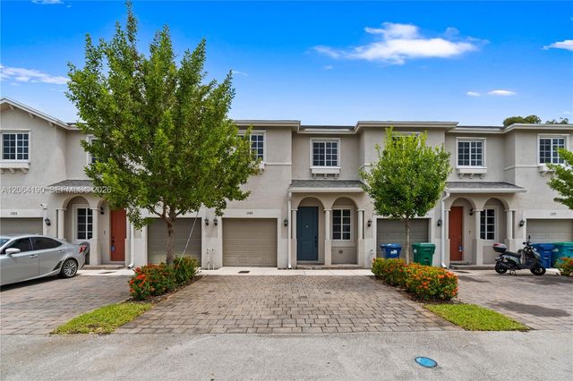 1385 NW 208th Terrace 1385, Miami Gardens, FL 33169