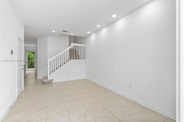 1385 NW 208th Terrace 1385, Miami Gardens, FL 33169