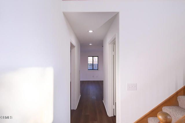 2727 Altura Avenue, La Crescenta, CA 91214