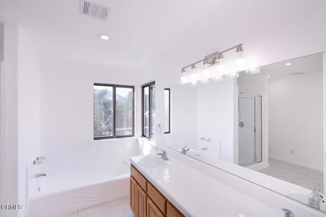 2727 Altura Avenue, La Crescenta, CA 91214