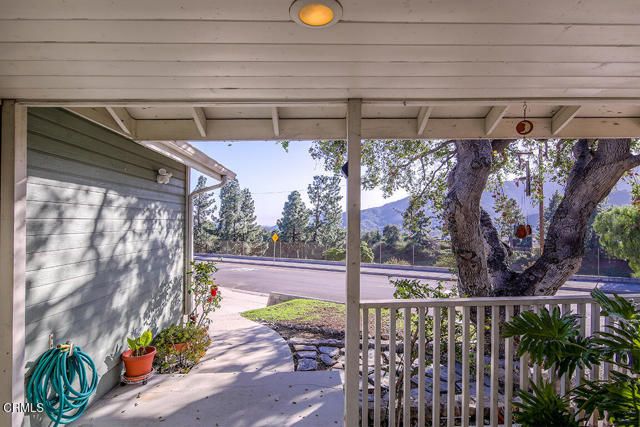 2727 Altura Avenue, La Crescenta, CA 91214