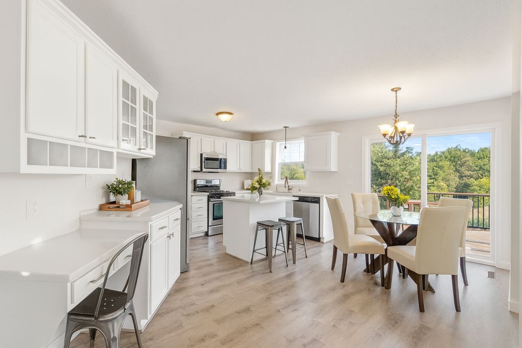 9258 Tyne Lane, Inver Grove Heights, MN 55077