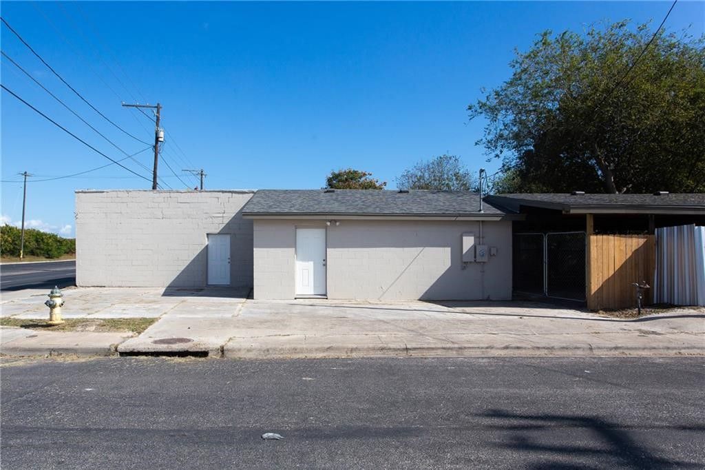 3013 Agnes St, Corpus Christi, TX 78405 — exterior
