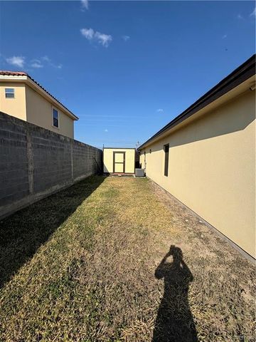 1843 N US Highway 83, Roma, TX 78584