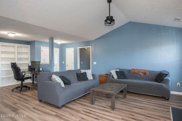 236 Red Carnation Drive, Holly Ridge, NC 28445