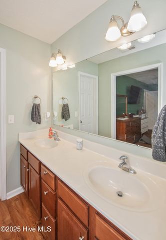 236 Red Carnation Drive, Holly Ridge, NC 28445