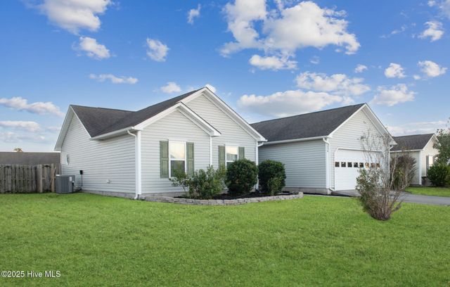 236 Red Carnation Drive, Holly Ridge, NC 28445