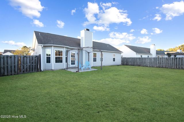 236 Red Carnation Drive, Holly Ridge, NC 28445