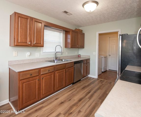 236 Red Carnation Drive, Holly Ridge, NC 28445