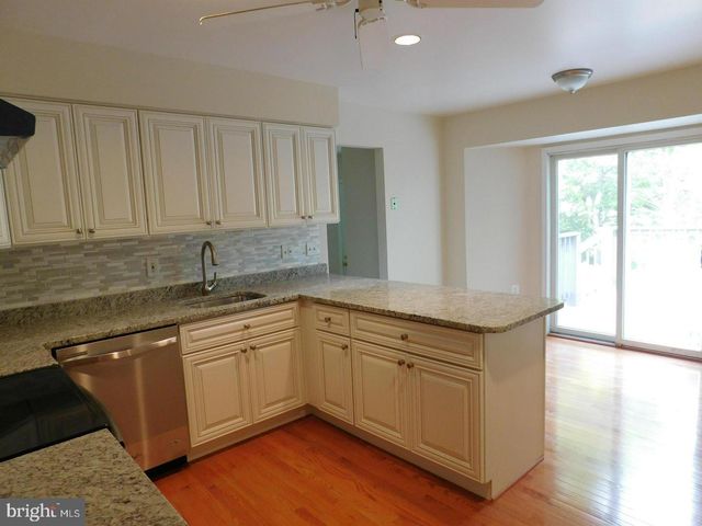 1725 GLASTONBERRY RD, Rockville, MD 20854