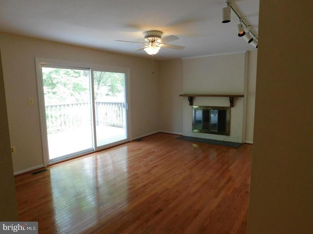 1725 GLASTONBERRY RD, Rockville, MD 20854