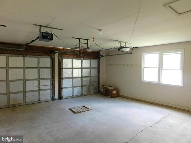 1725 GLASTONBERRY RD, Rockville, MD 20854