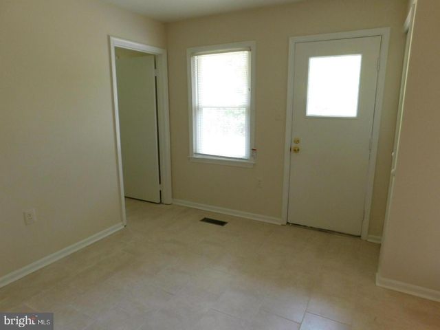1725 GLASTONBERRY RD, Rockville, MD 20854