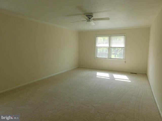 1725 GLASTONBERRY RD, Rockville, MD 20854