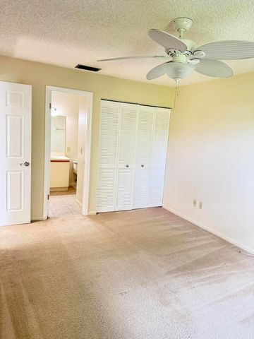 8228 SE Croft Circle J-8, Hobe Sound, FL 33455
