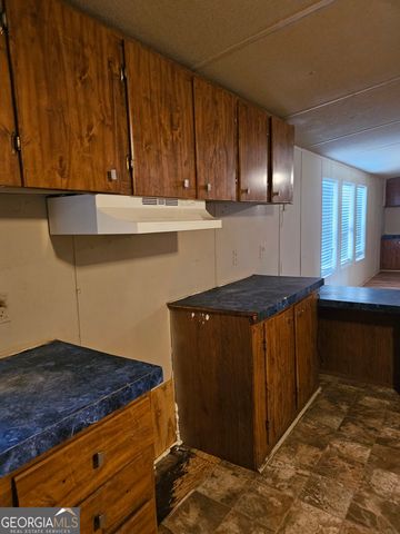 392 Beulah Church, Glenwood, GA 30428