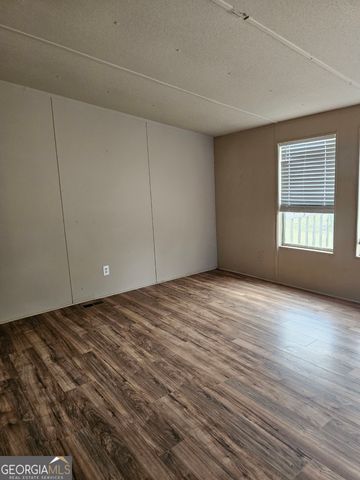 392 Beulah Church, Glenwood, GA 30428