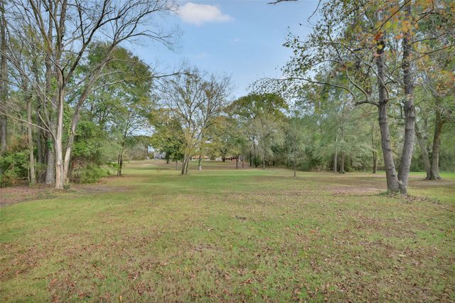 1489 County Road 1858, Yantis, TX 75497