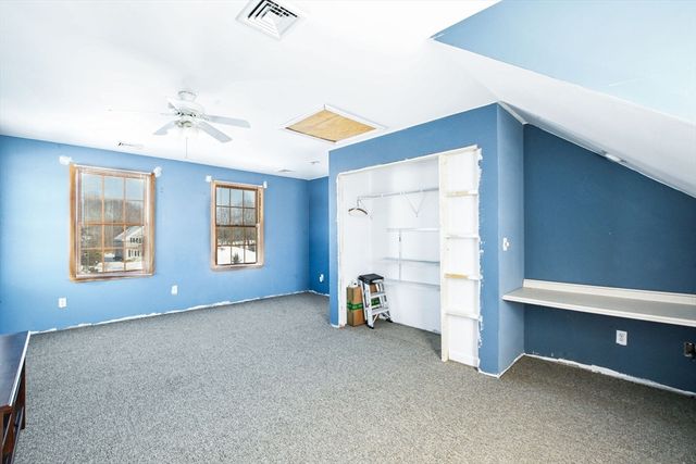 46 Lilac Ave, Somerset, MA 02726