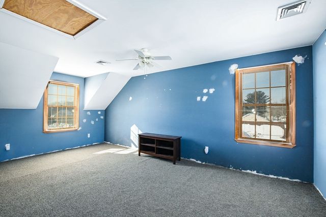 46 Lilac Ave, Somerset, MA 02726