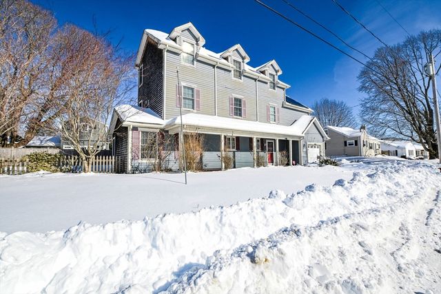 46 Lilac Ave, Somerset, MA 02726