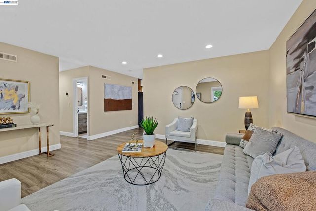 238 Arbor Valley Dr, San Jose, CA 95119