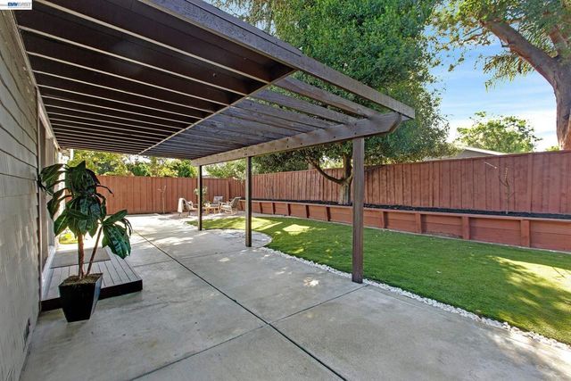 238 Arbor Valley Dr, San Jose, CA 95119