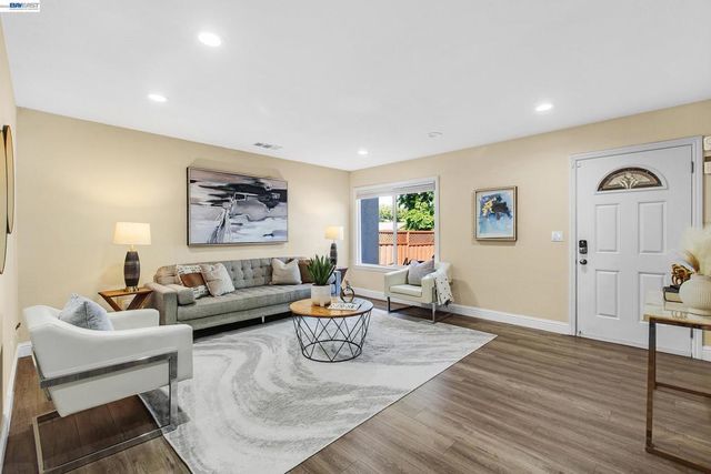 238 Arbor Valley Dr, San Jose, CA 95119