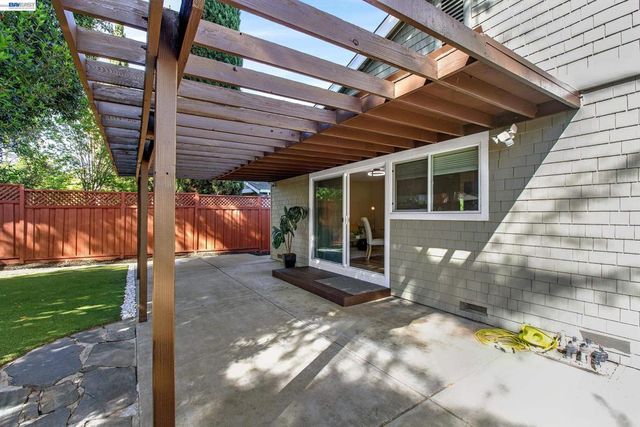 238 Arbor Valley Dr, San Jose, CA 95119