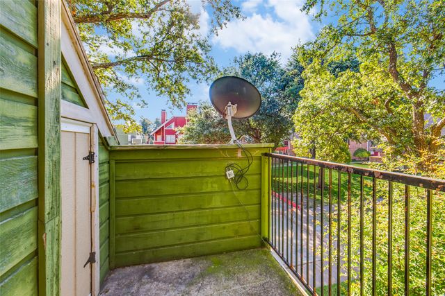 9833 Walnut Street 203, Dallas, TX 75243