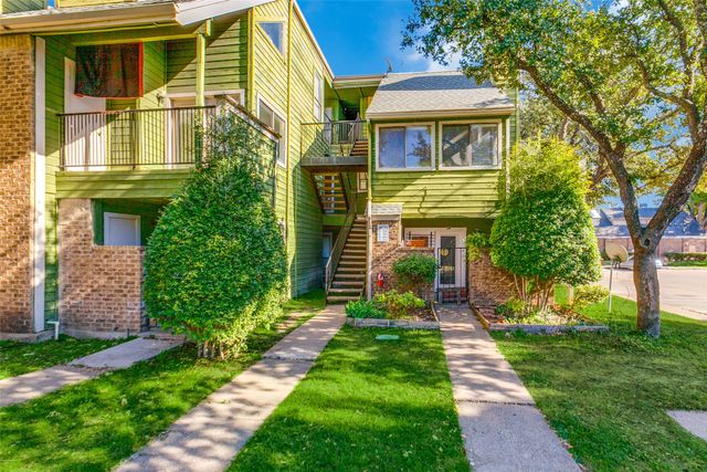 9833 Walnut Street 203, Dallas, TX 75243