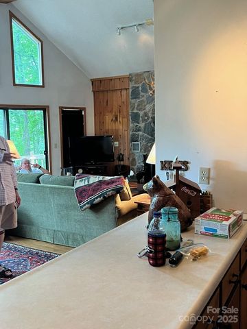 160 Windswept Ridge Road, Franklin, NC 28734