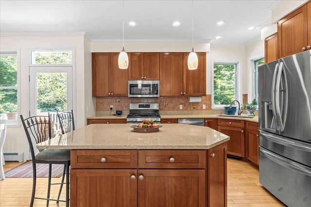56 Barrett Lane, Williston, VT 05495
