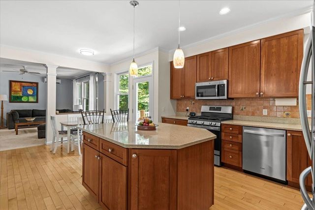 56 Barrett Lane, Williston, VT 05495