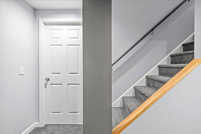 56 Barrett Lane, Williston, VT 05495