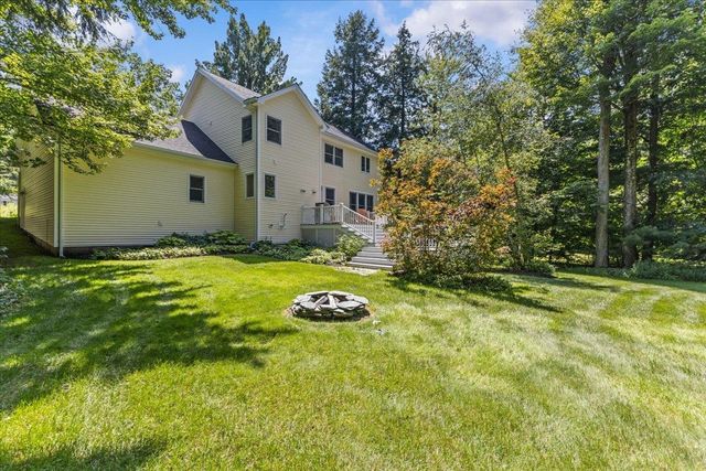 56 Barrett Lane, Williston, VT 05495