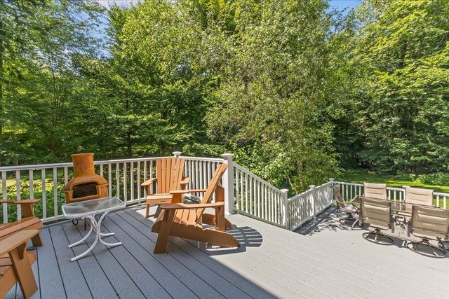 56 Barrett Lane, Williston, VT 05495