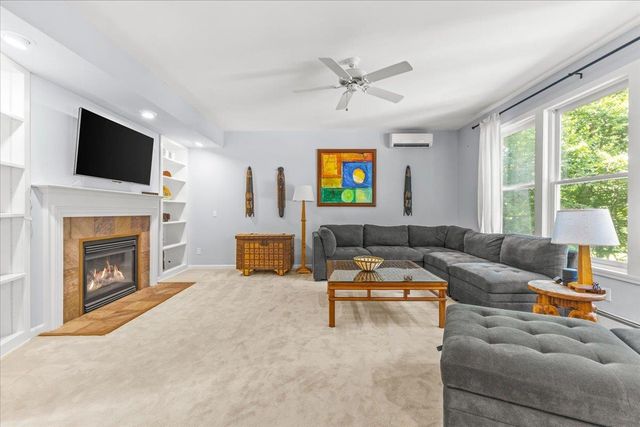 56 Barrett Lane, Williston, VT 05495