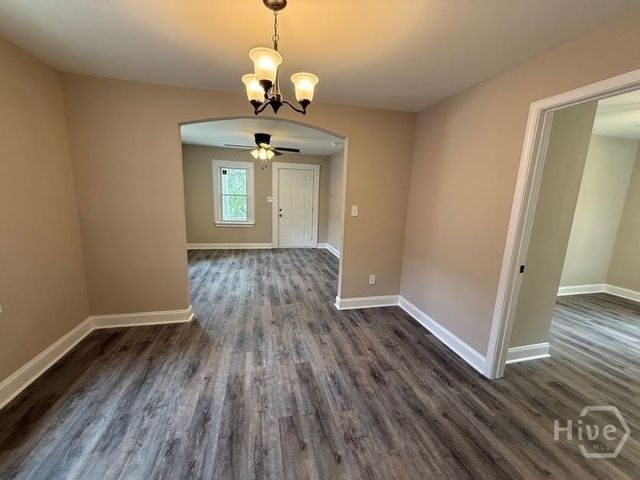 413 Emmit Street, Savannah, GA 31405