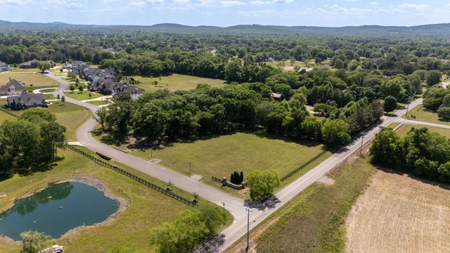 3004 Berry Patch Trl, Rockvale, TN 37153