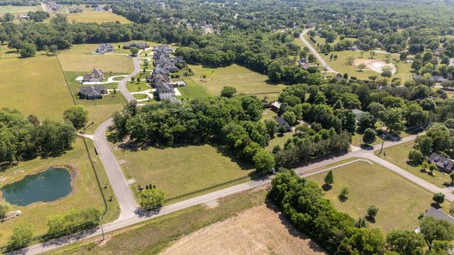 3004 Berry Patch Trl, Rockvale, TN 37153