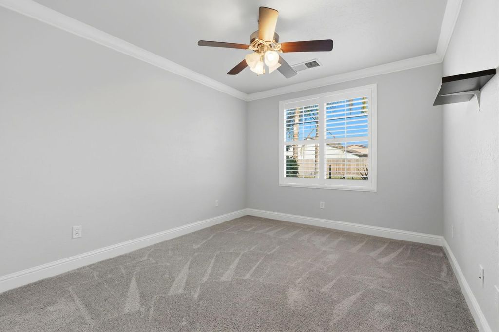 Image 29 of property listing at 2058 N Chateau Way, Hanford, CA 93230