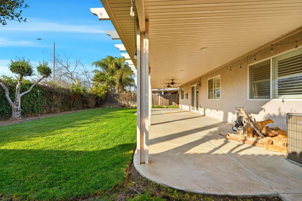 Image 48 of property listing at 2058 N Chateau Way, Hanford, CA 93230