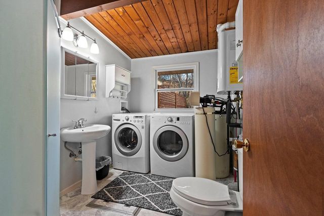 3263 UPHILL DRIVE, Green Bay, WI 54313