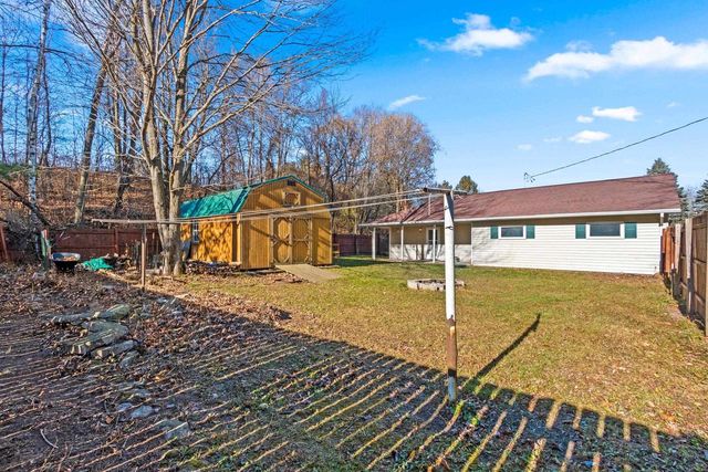 3263 UPHILL DRIVE, Green Bay, WI 54313