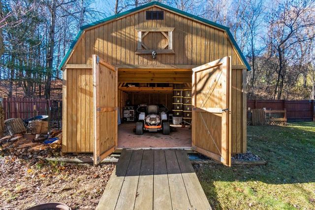 3263 UPHILL DRIVE, Green Bay, WI 54313