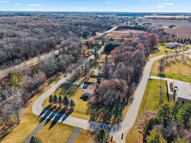 3263 UPHILL DRIVE, Green Bay, WI 54313