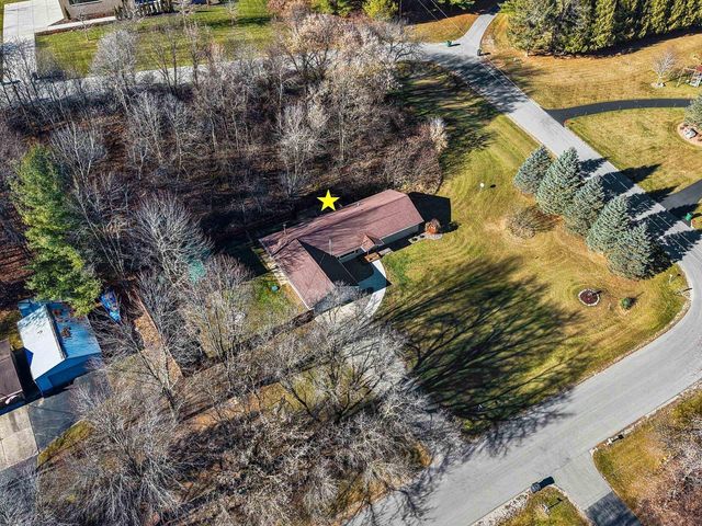 3263 UPHILL DRIVE, Green Bay, WI 54313