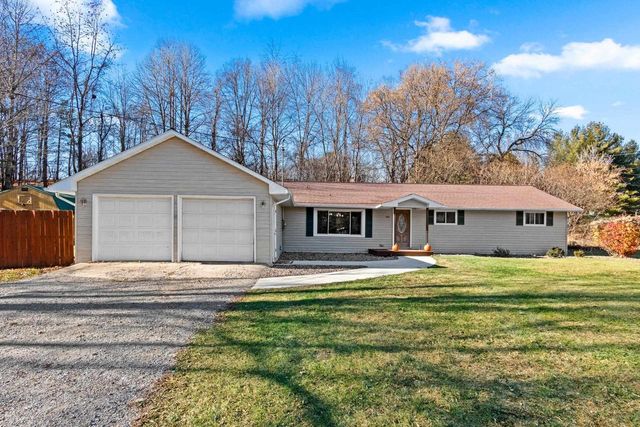 3263 UPHILL DRIVE, Green Bay, WI 54313